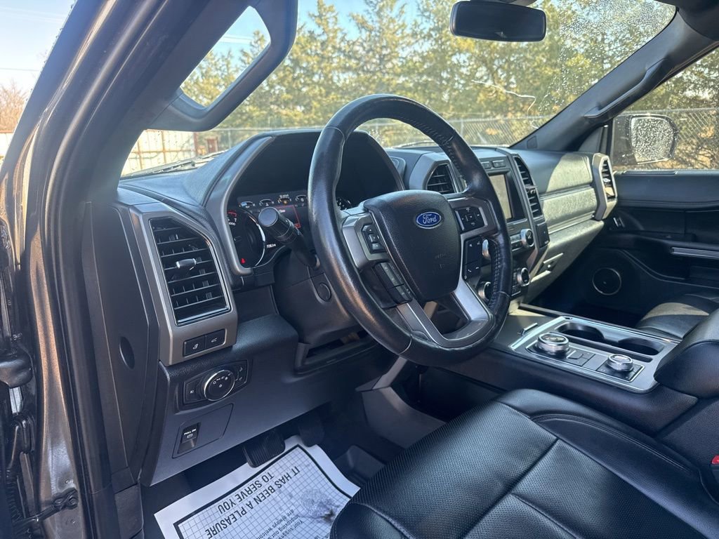 Used 2021 Ford Expedition XLT image 15