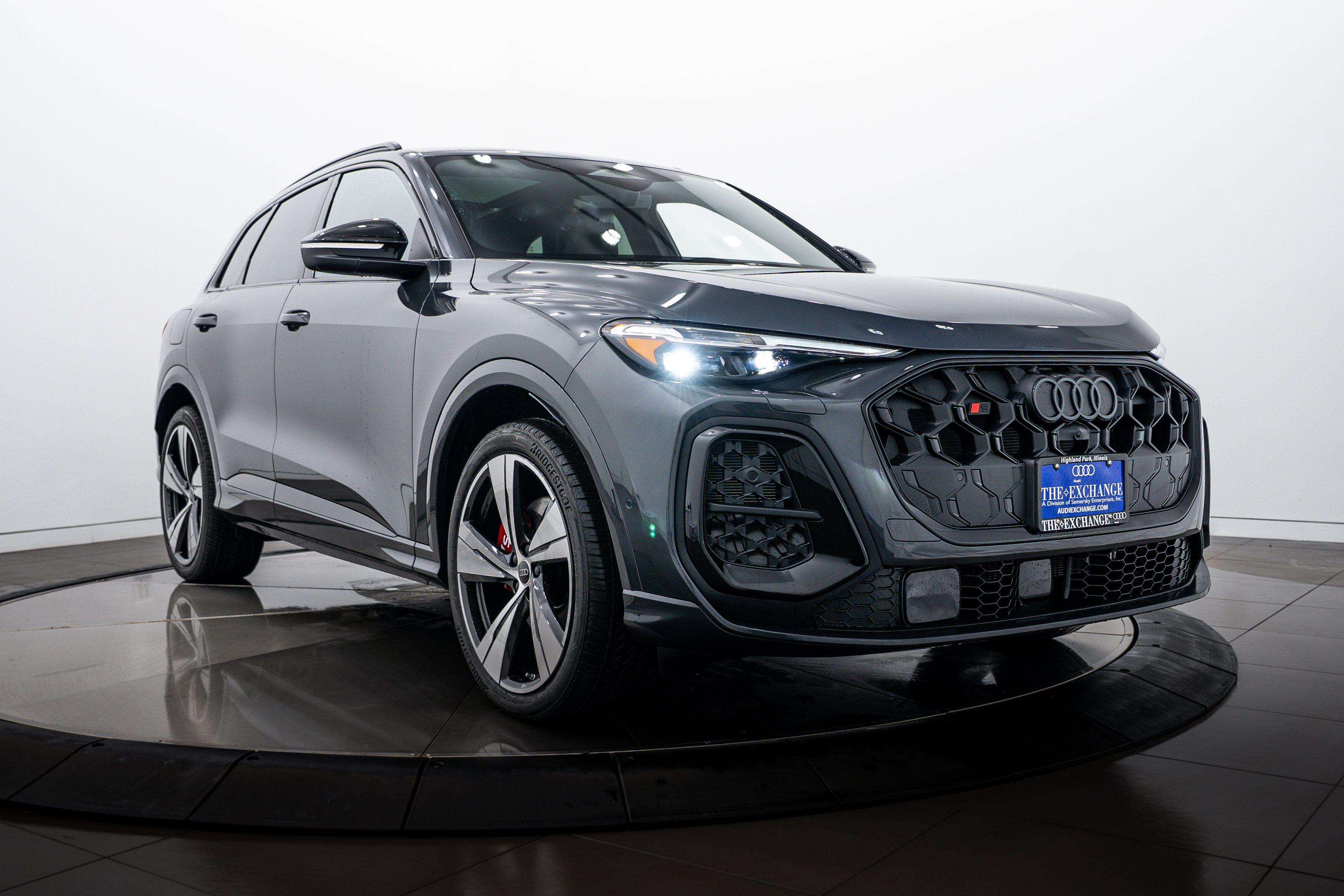 New 2025 Audi SQ5 Premium Plus image 2