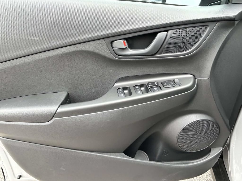 Used 2023 Hyundai Kona SEL w/ Cargo Package FWD image 12
