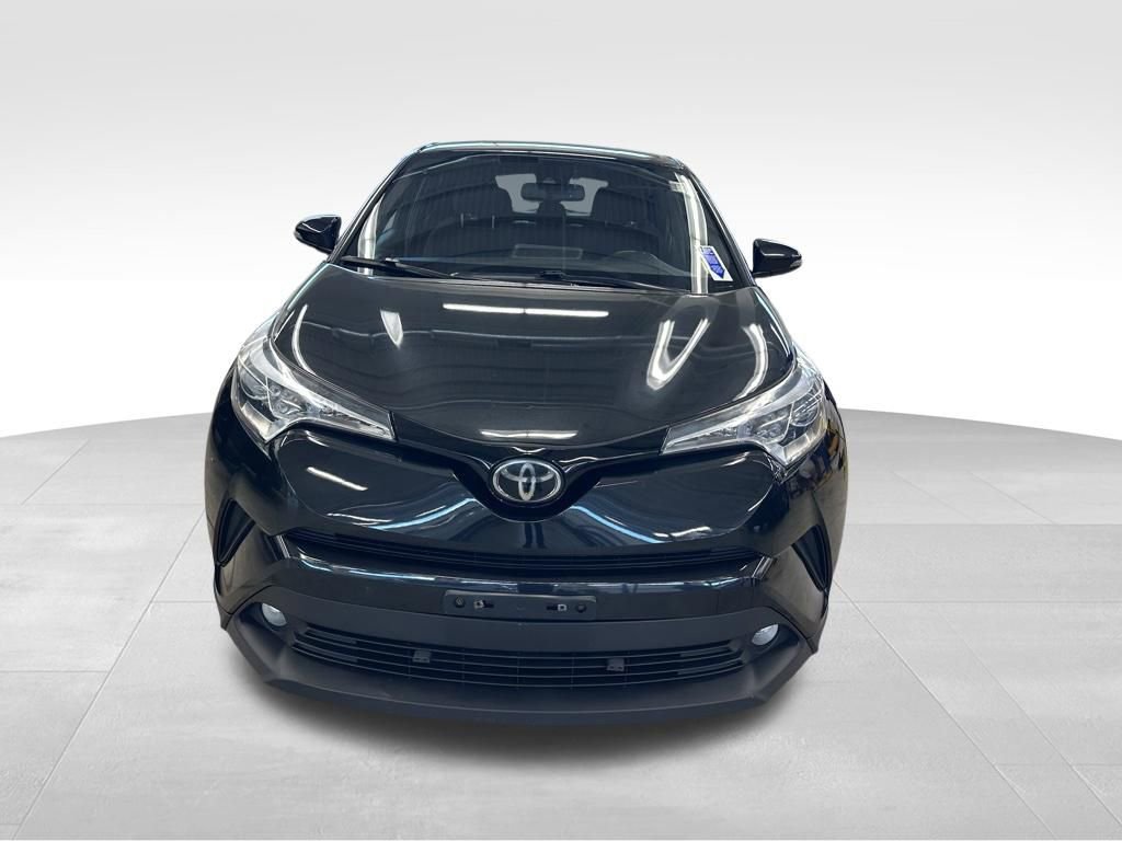 Used 2018 Toyota C-HR XLE FWD image 6