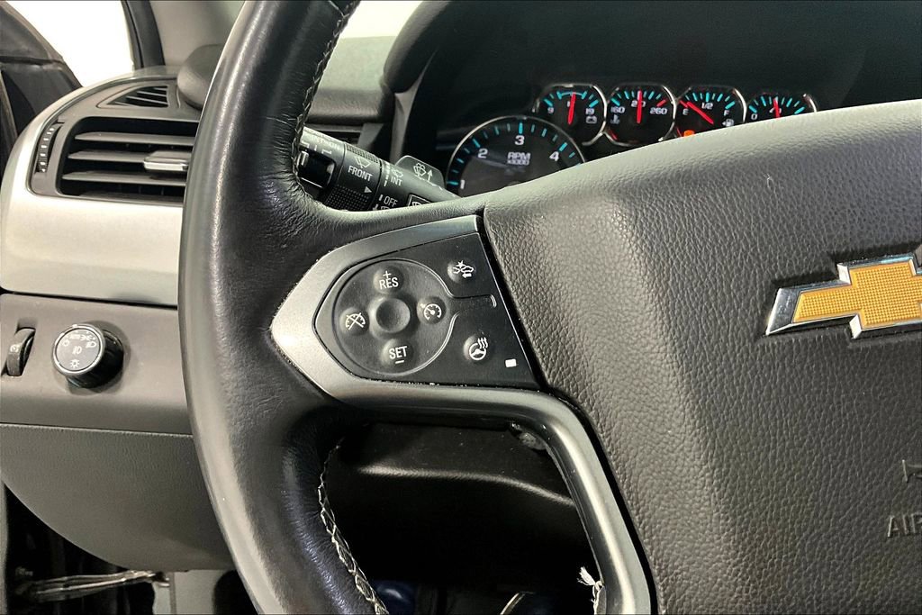 Used 2017 Chevrolet Suburban Premier image 24