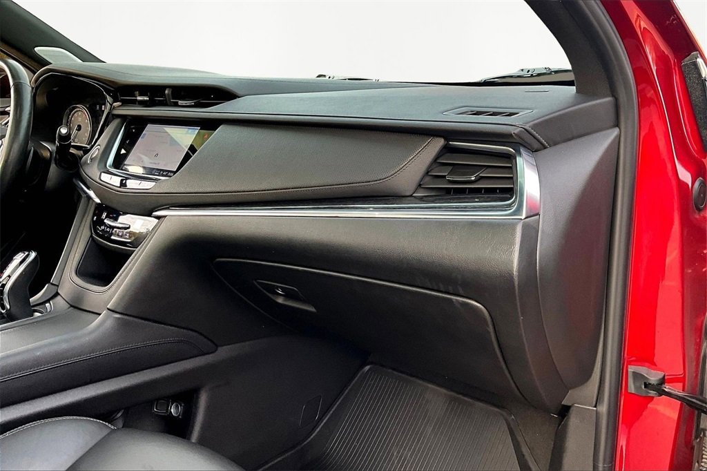 Used 2021 Cadillac XT5 Premium Luxury image 17