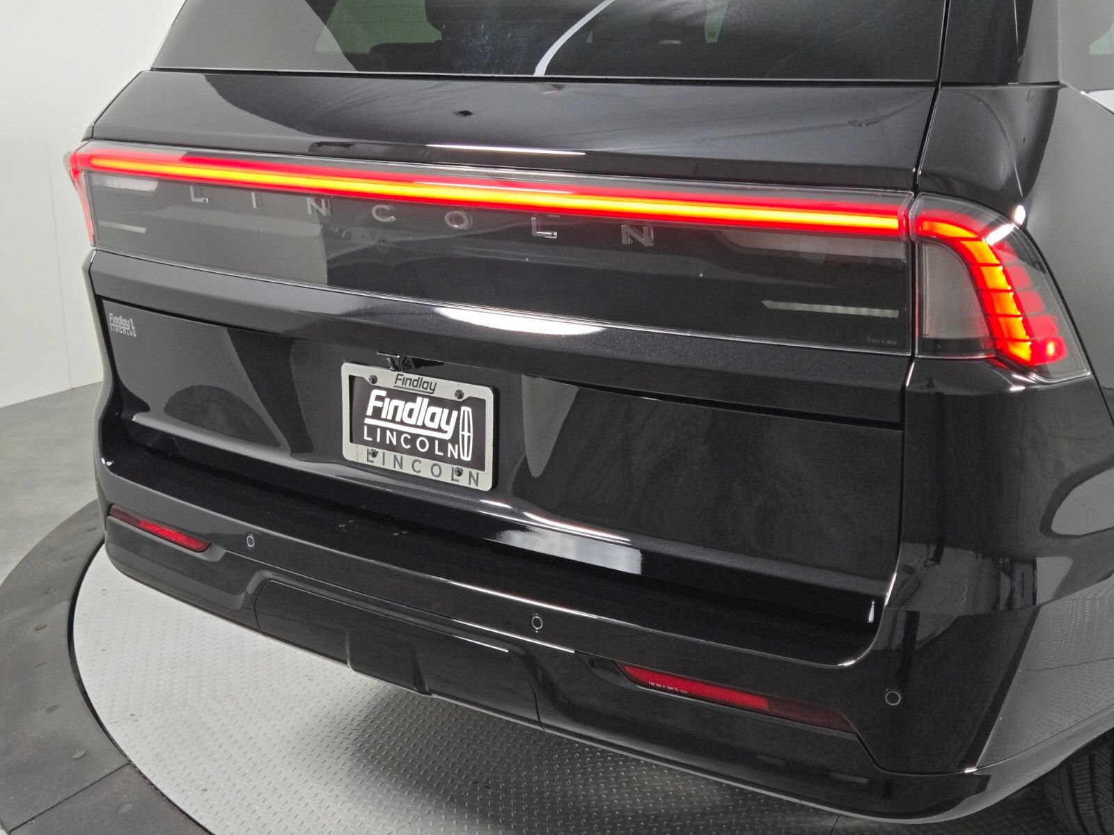 New 2027 Lincoln Navigator Black Label AWD/4WD image 5