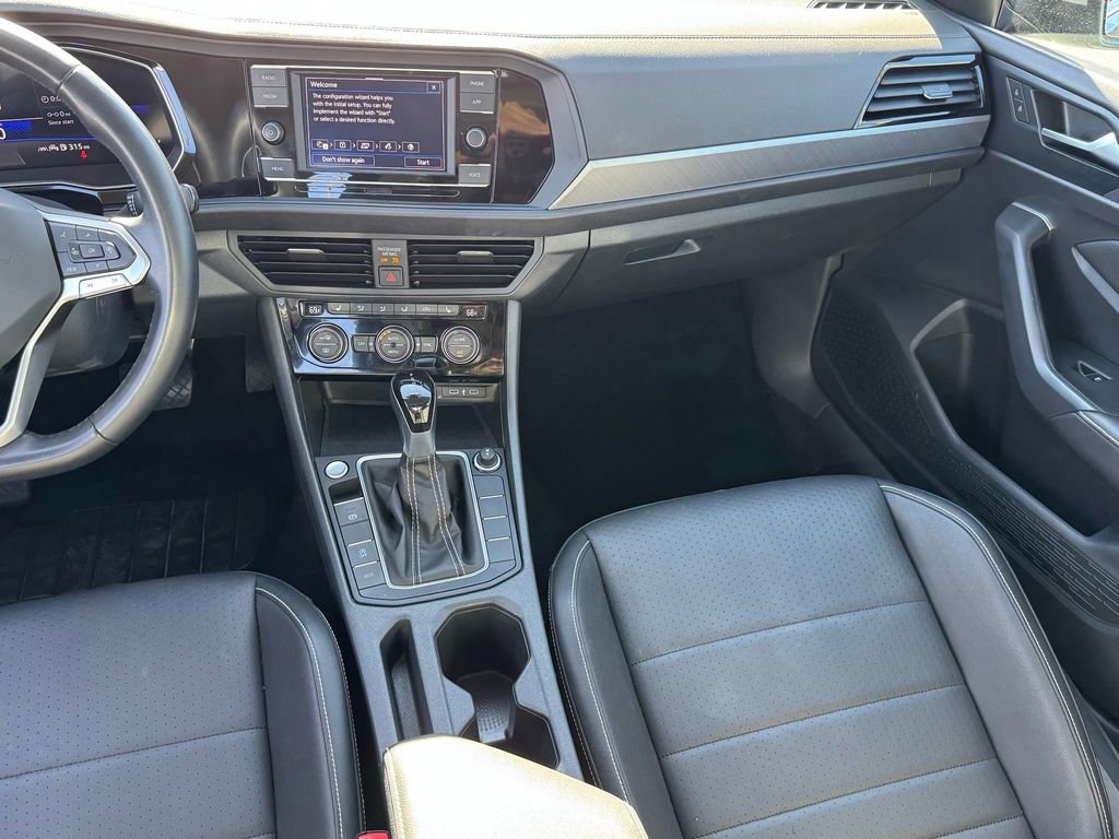 Used 2024 Volkswagen Jetta SE image 16