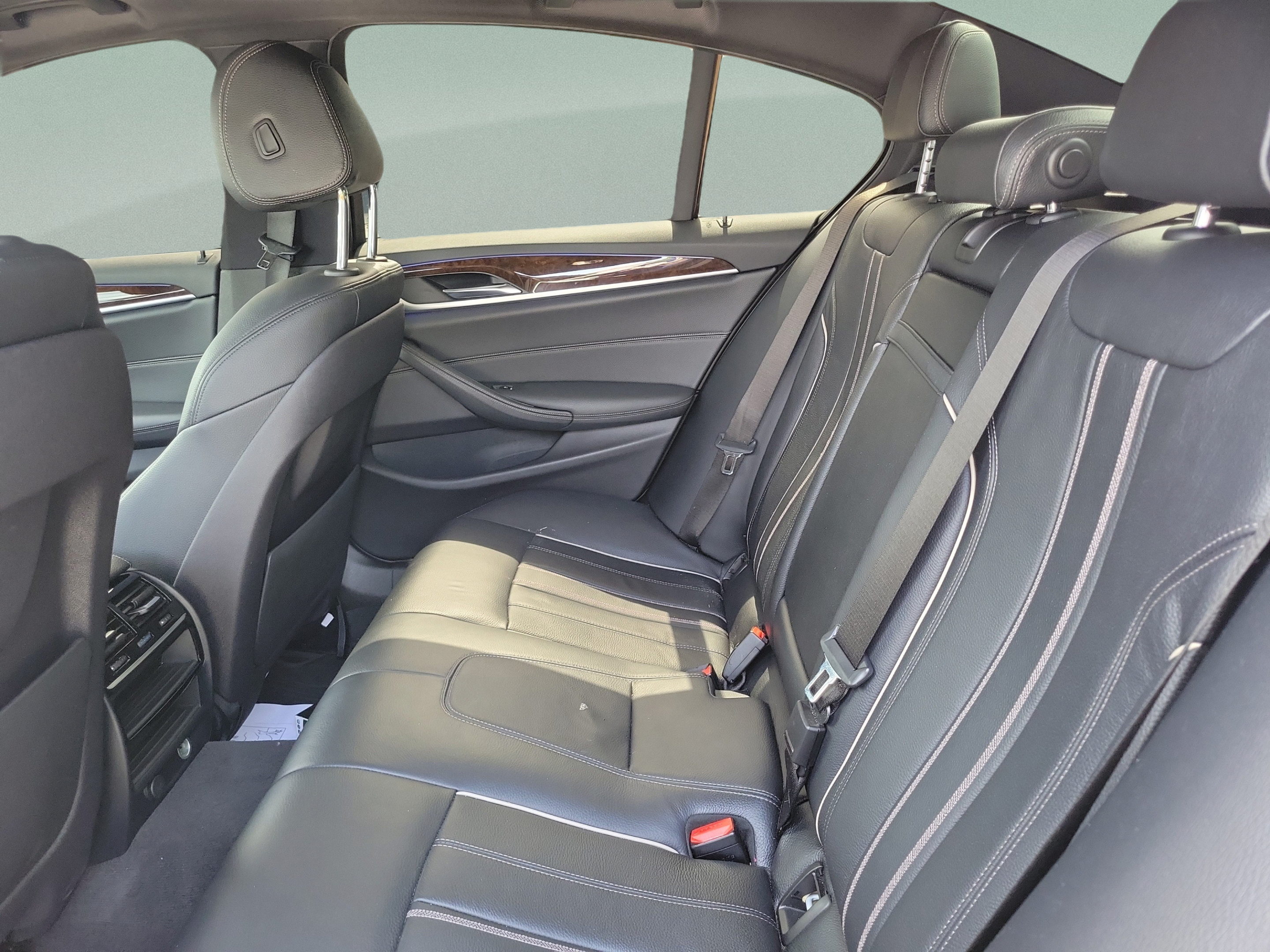 Used 2019 BMW 540i w/ Convenience Package RWD image 6