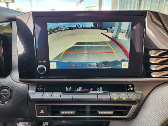 Used 2025 Toyota Camry SE w/ Convenience Package image 17