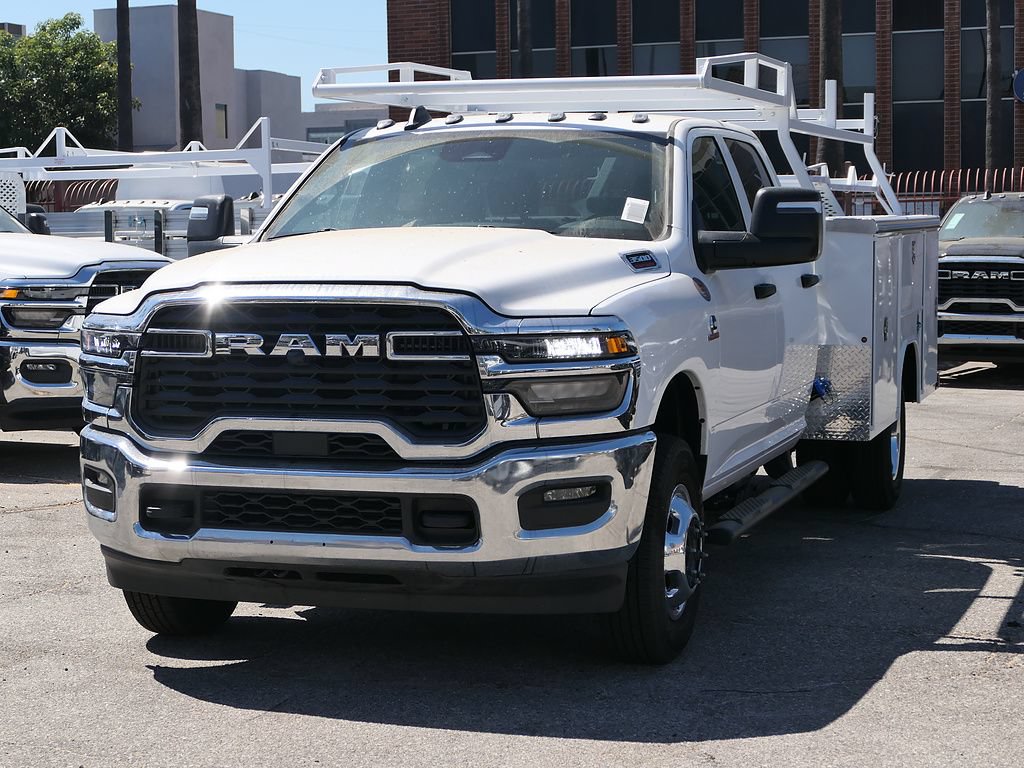 New 2026 RAM 3500 Tradesman w/ Chrome Appearance Group A AWD/4WD image 7