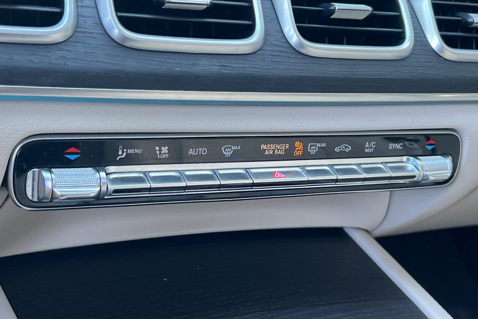 Used 2020 Mercedes-Benz GLE 350 image 18