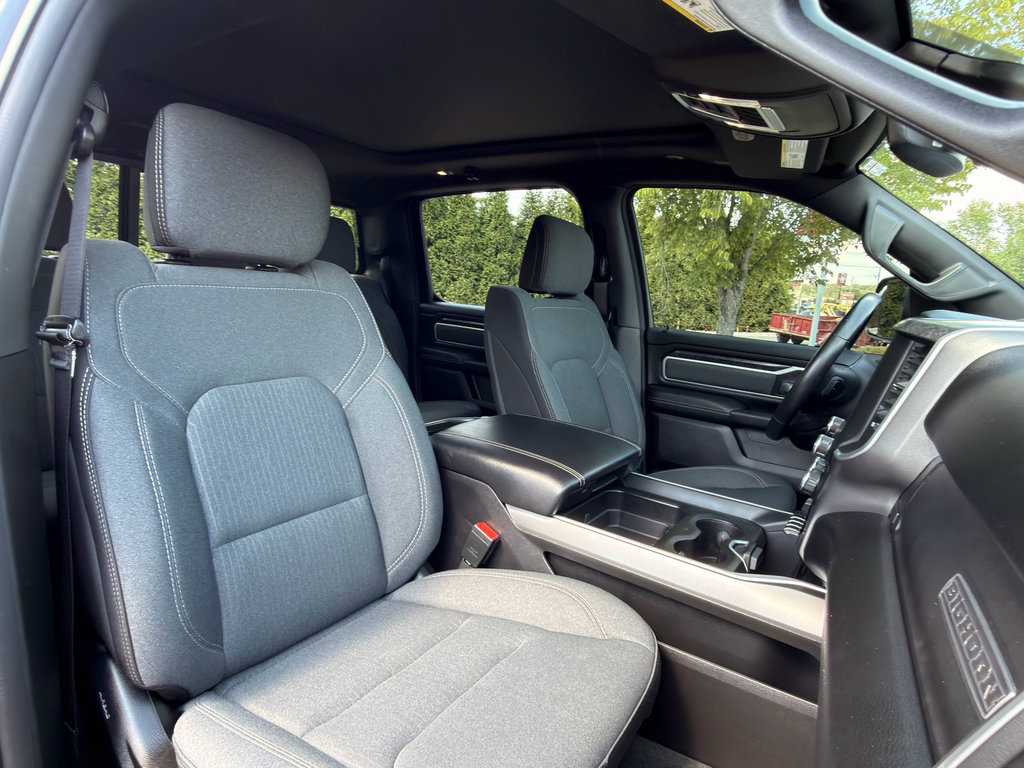 Used 2022 RAM 1500 Big Horn AWD/4WD image 16