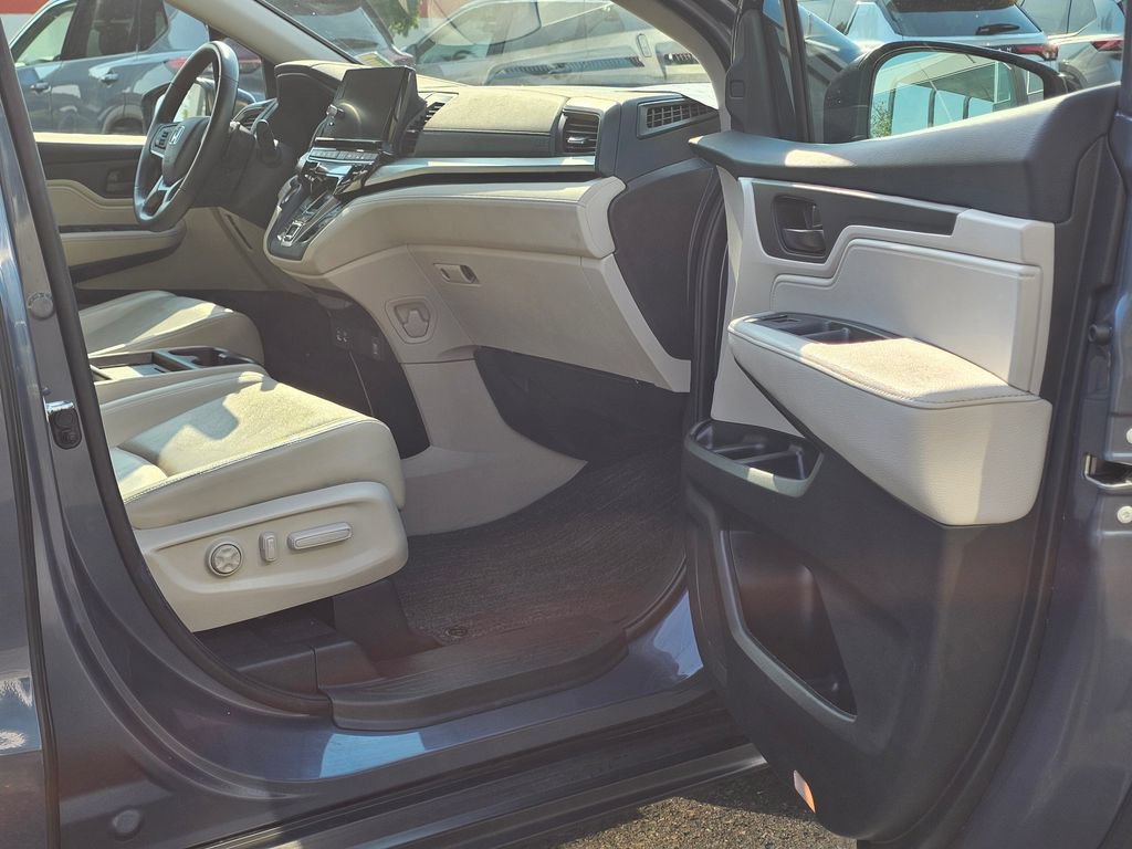 Used 2025 Honda Odyssey EX-L image 13