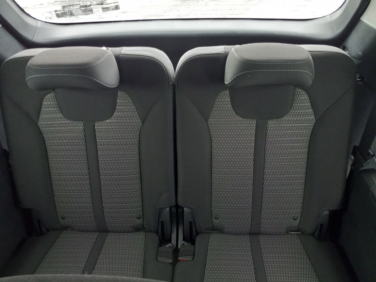 Used 2023 Kia Sorento LX image 15