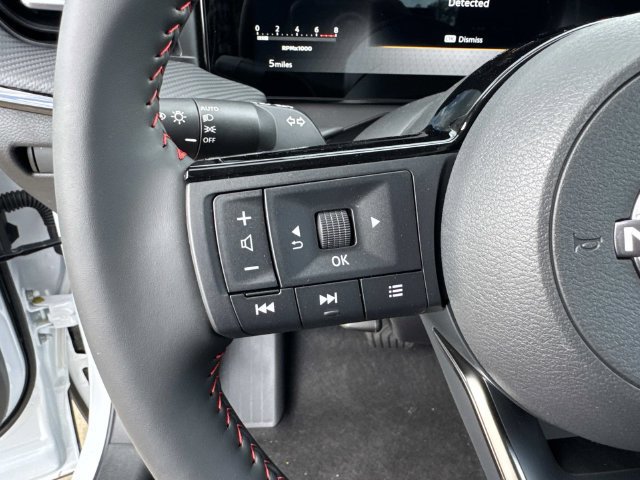 New 2027 Nissan Kicks SR FWD image 25