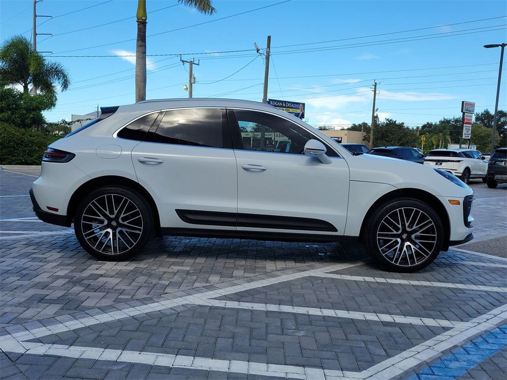 Used 2024 Porsche Macan image 6