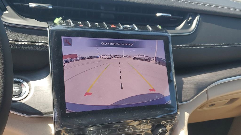 New 2025 Jeep Grand Cherokee L Limited w/ Black Appearance Package image 26