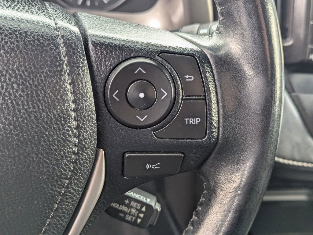 Used 2018 Toyota RAV4 XLE image 20