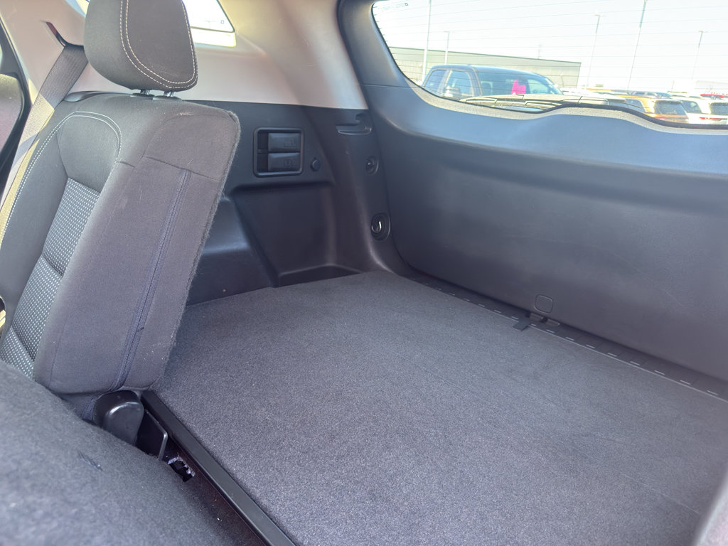Used 2022 GMC Terrain SLE w/ Driver Convenience Package AWD/4WD image 34