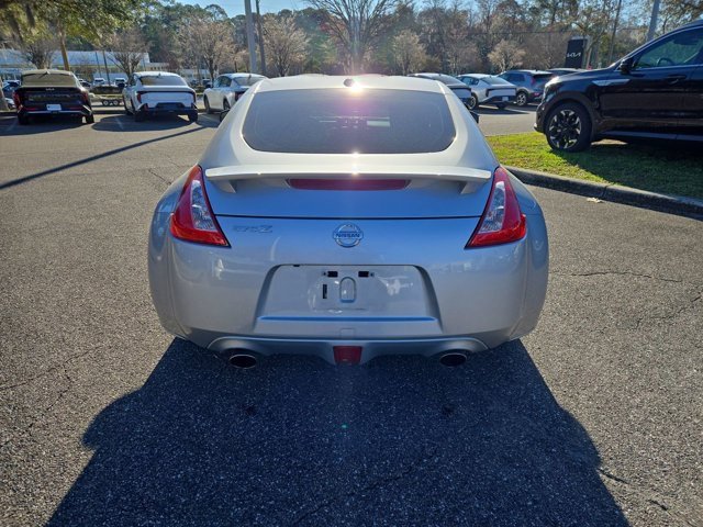 Used 2017 Nissan 370Z w/ Sport Package image 11