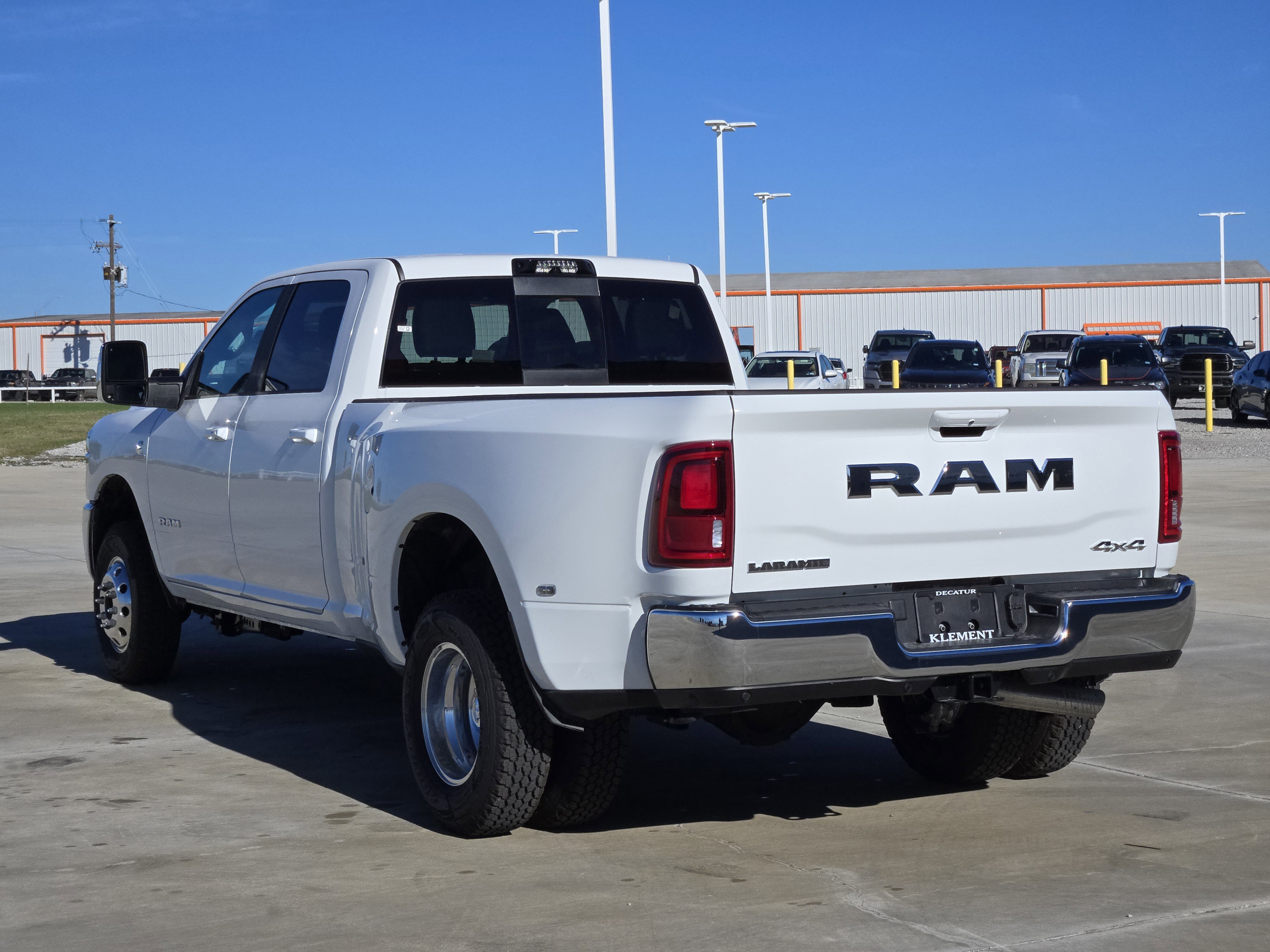 New 2026 RAM 3500 Laramie AWD/4WD image 4