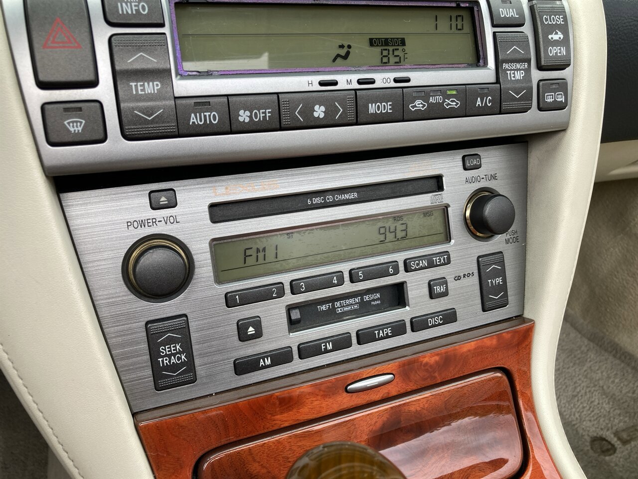 Used 2006 Lexus SC 430 Convertible image 28