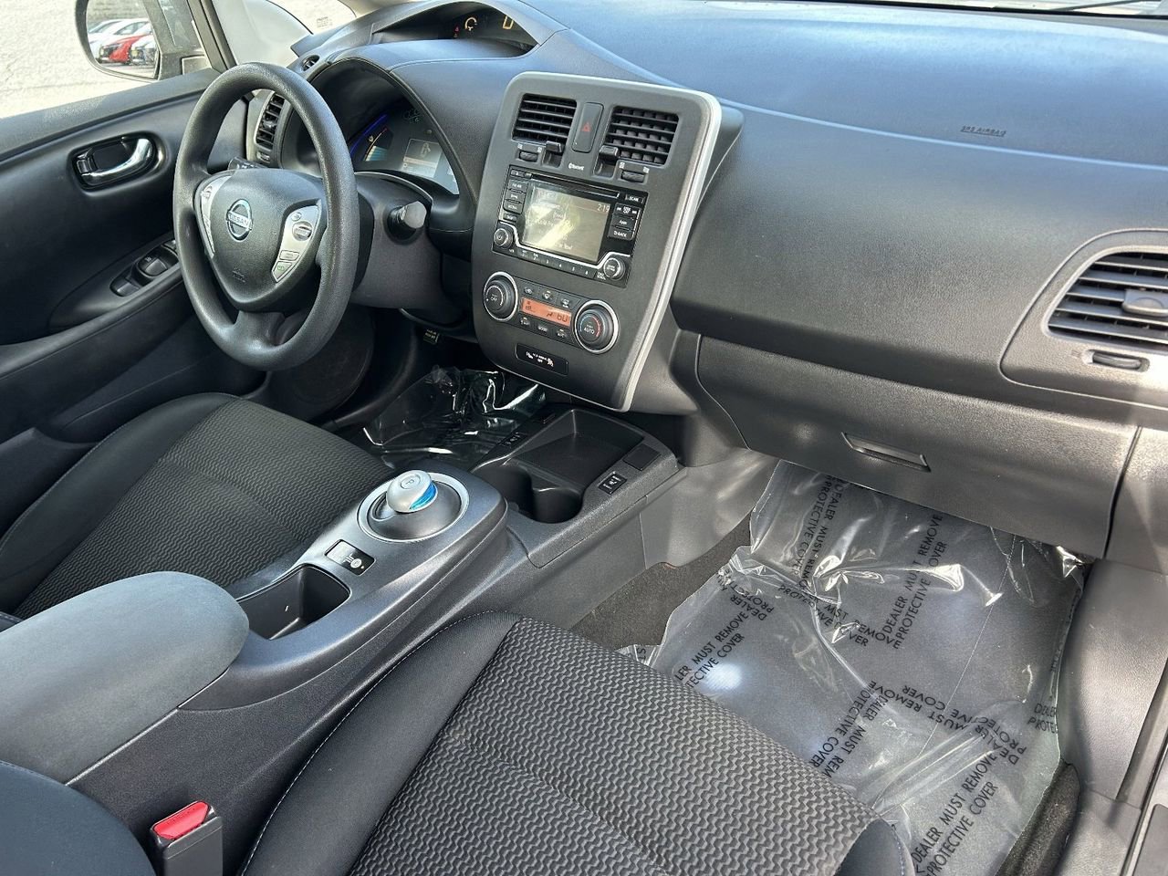 Used 2016 Nissan Leaf S w/ Charger Package image 9