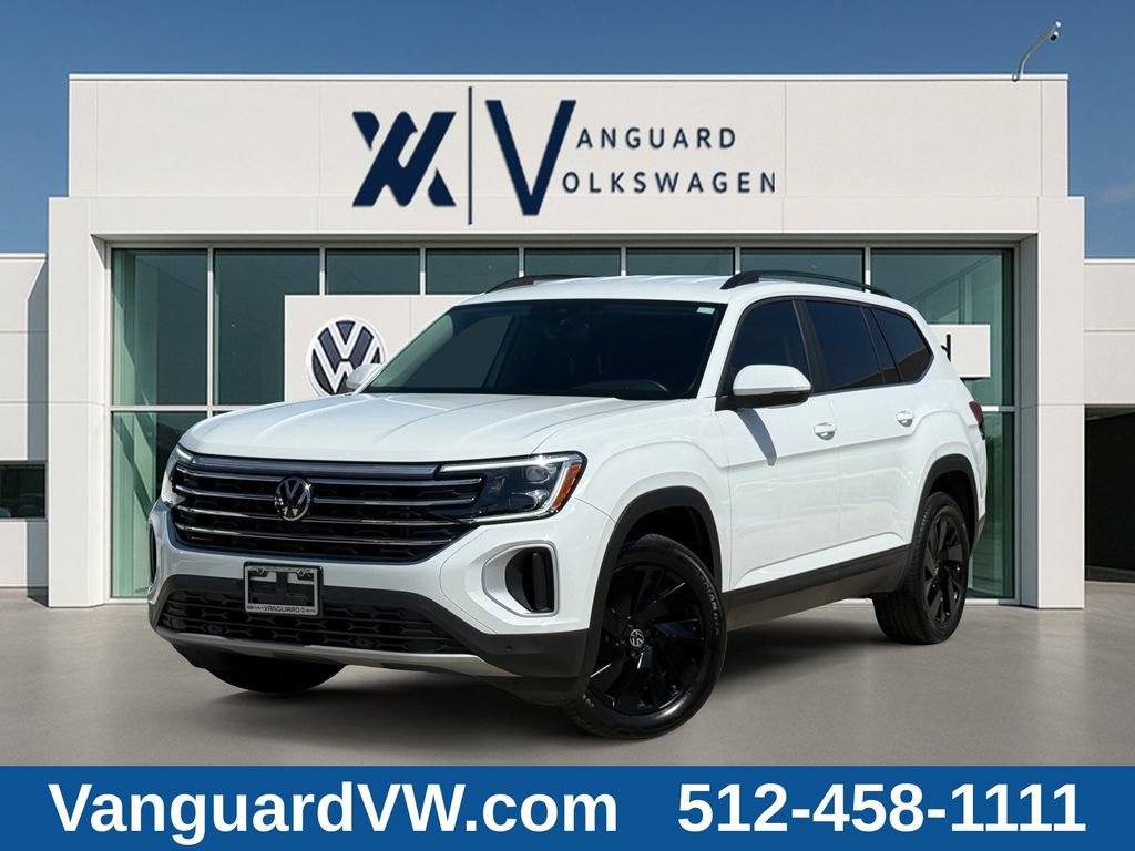Used 2024 Volkswagen Atlas SE w/ Black Wheel Package