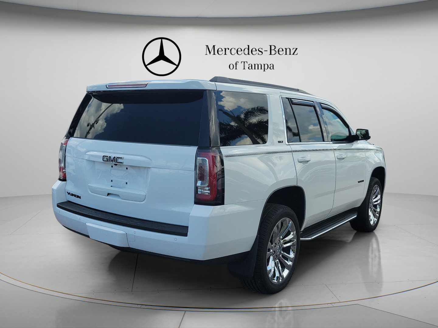 Used 2020 GMC Yukon SLT w/ Open Road Package RWD image 3