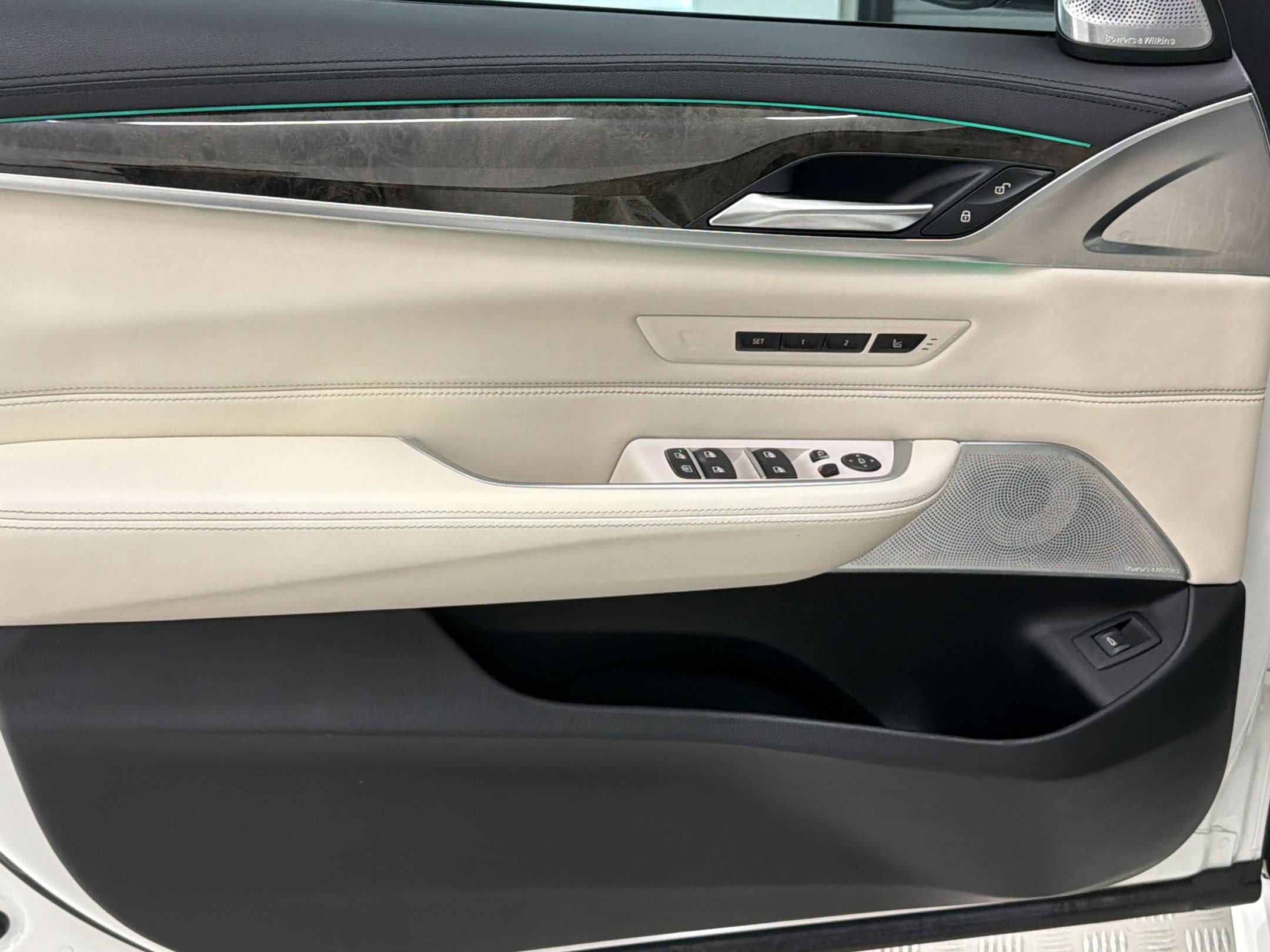 Used 2018 BMW 640i Gran Turismo xDrive AWD/4WD image 12