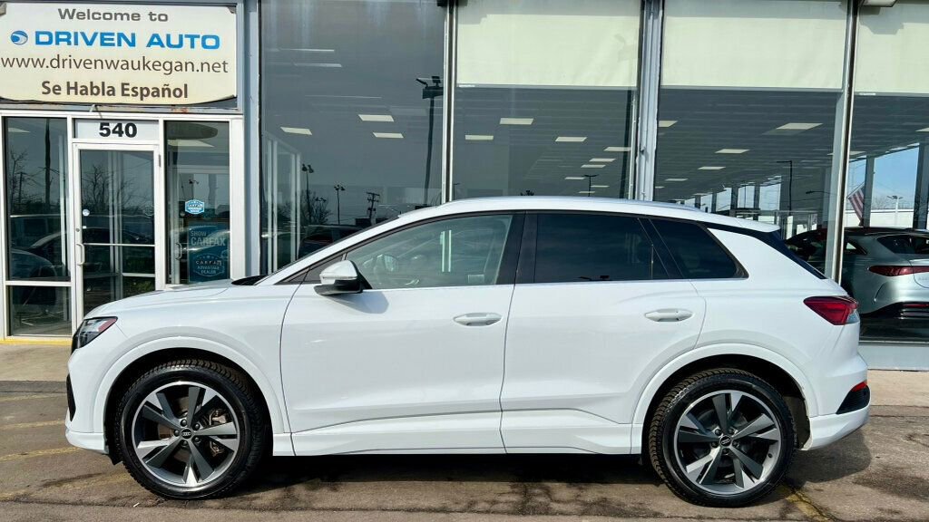 Used 2022 Audi Q4 e-tron Premium w/ Convenience Package image 2