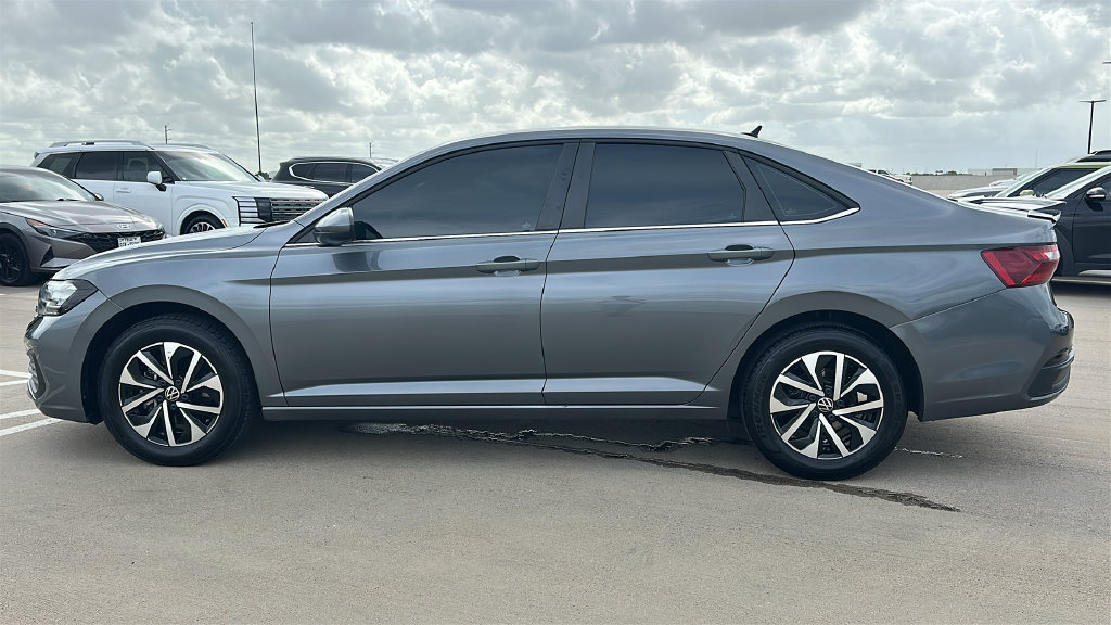 Used 2024 Volkswagen Jetta S FWD image 9