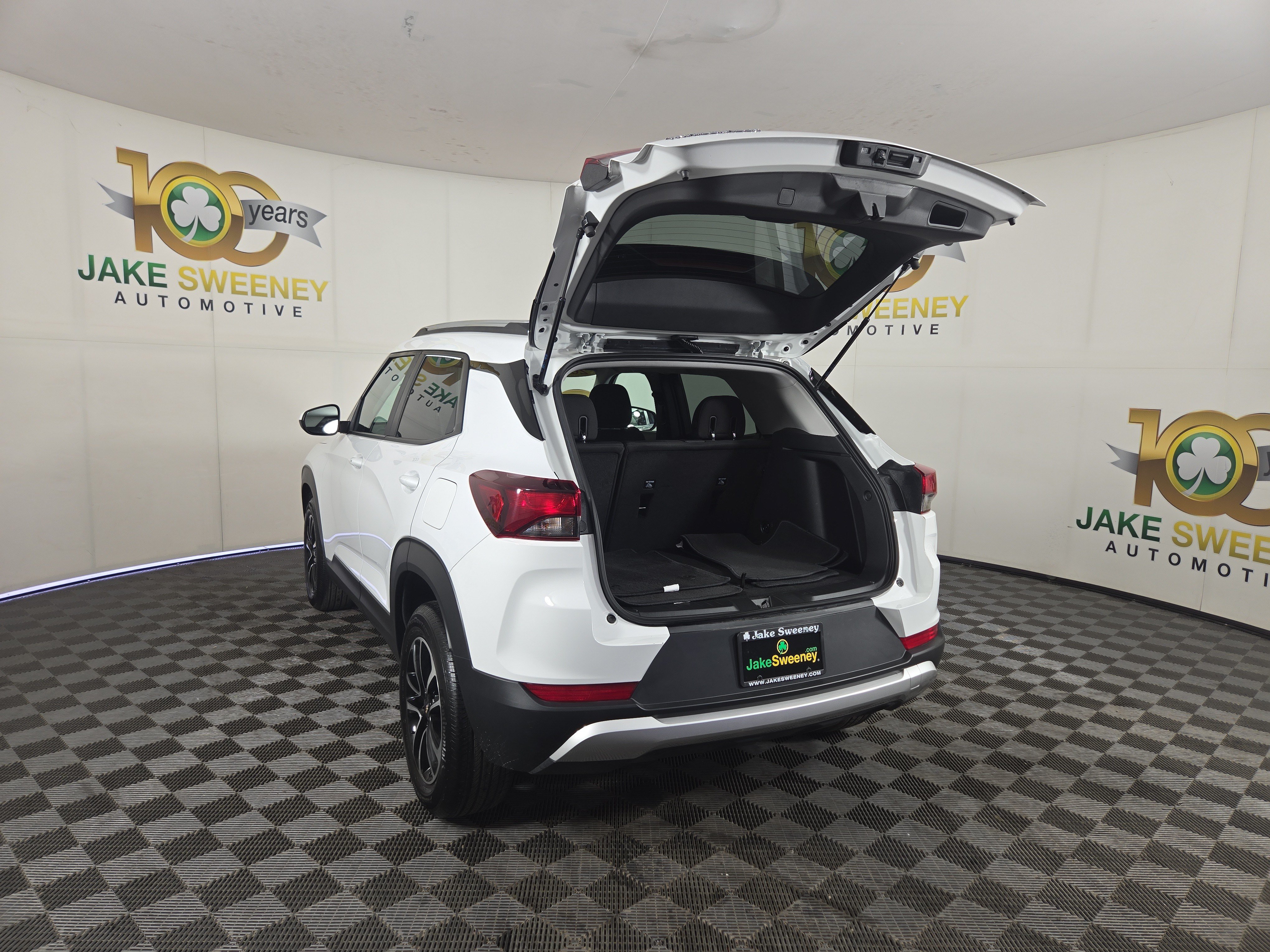 Certified 2025 Chevrolet TrailBlazer LT FWD image 30