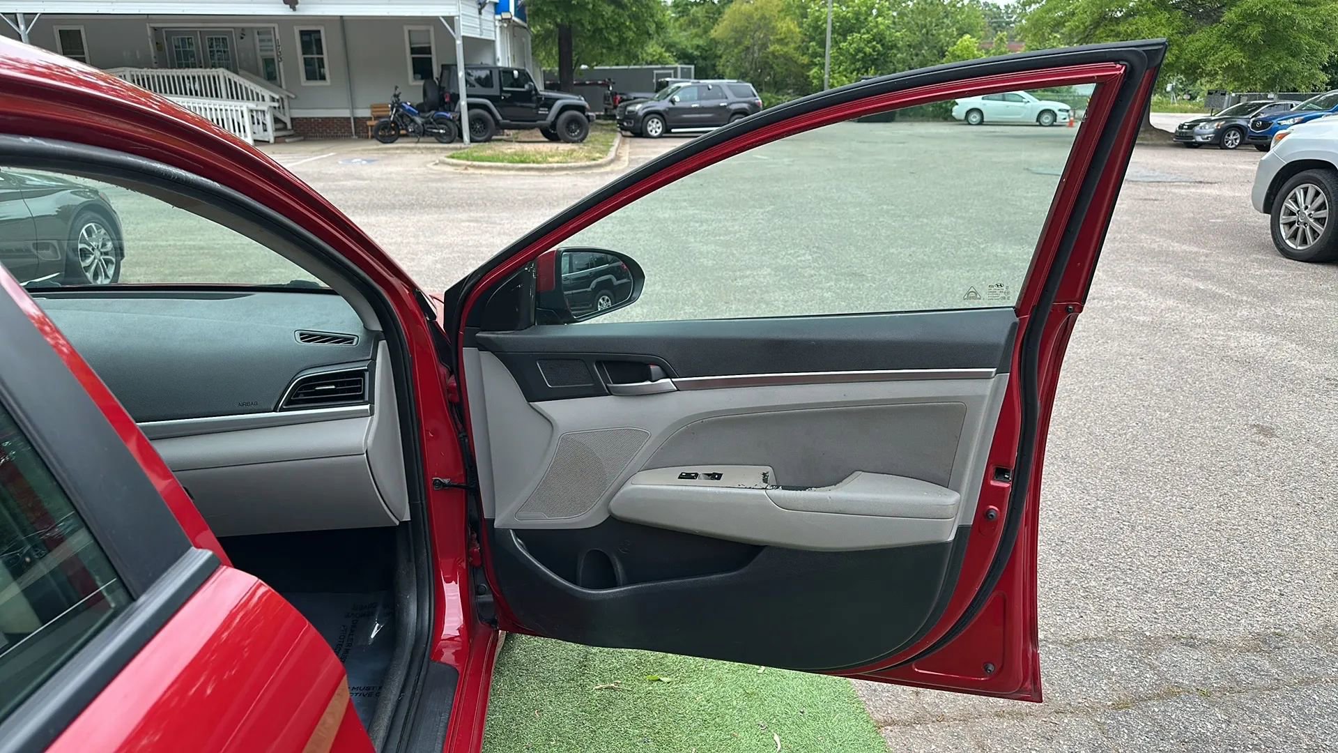 Used 2019 Hyundai Elantra Value Edition FWD image 22