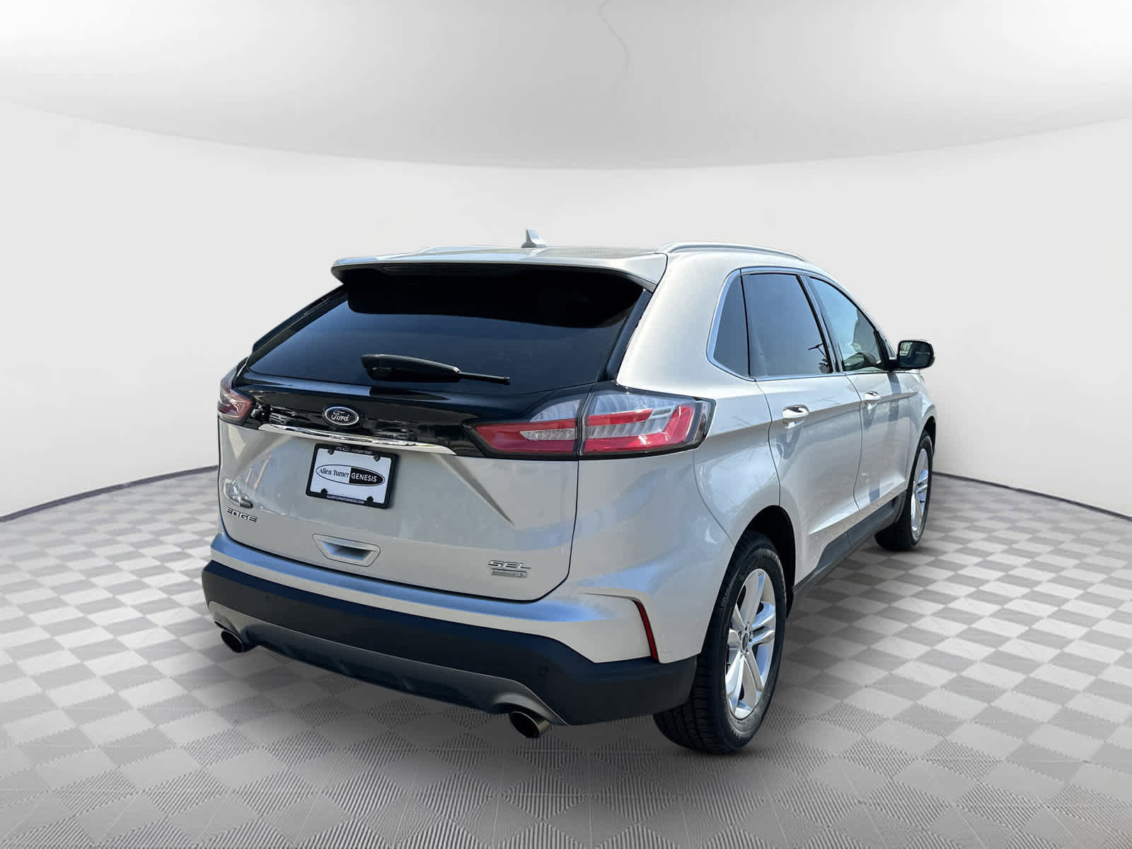 Used 2019 Ford Edge SEL w/ Equipment Group 201A image 6