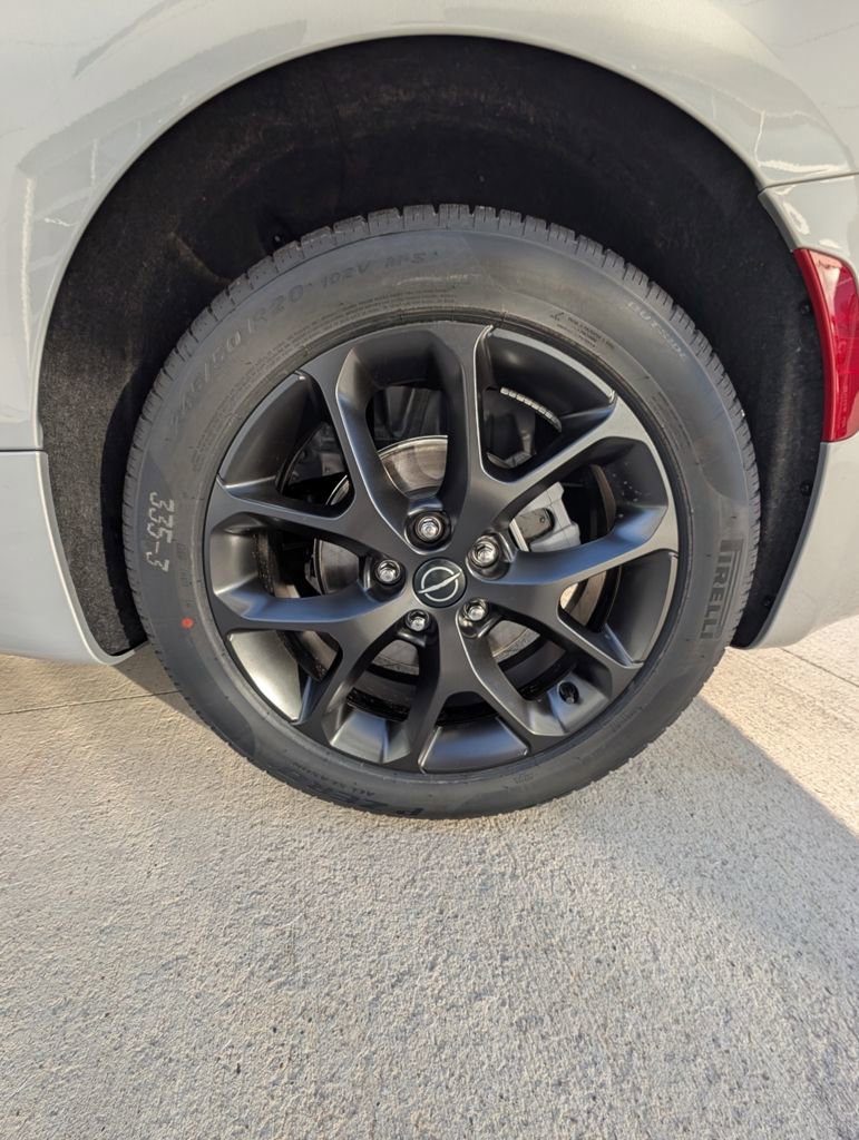 New 2026 Chrysler Pacifica Select w/ S Appearance Package image 44