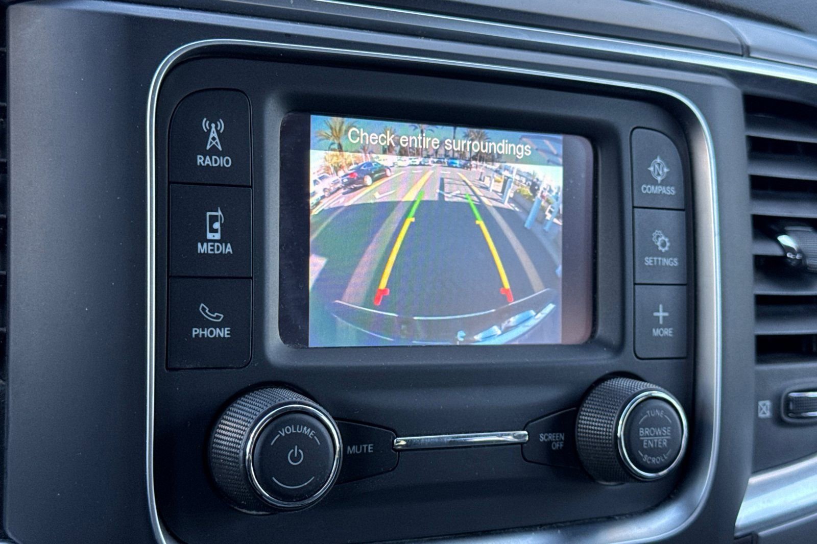 Used 2022 RAM 1500 Classic SLT image 20