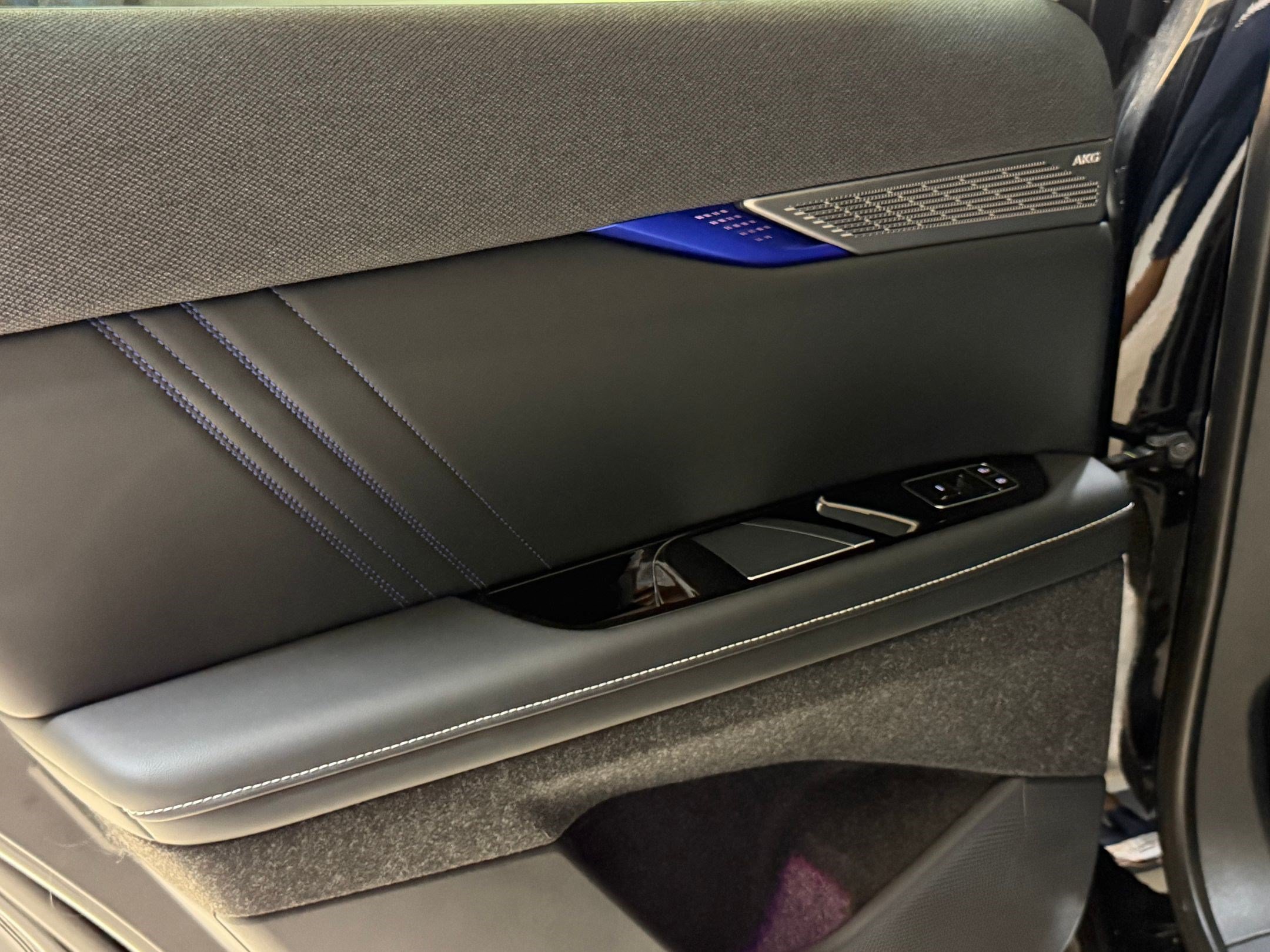 New 2026 Cadillac Optiq V AWD/4WD image 45
