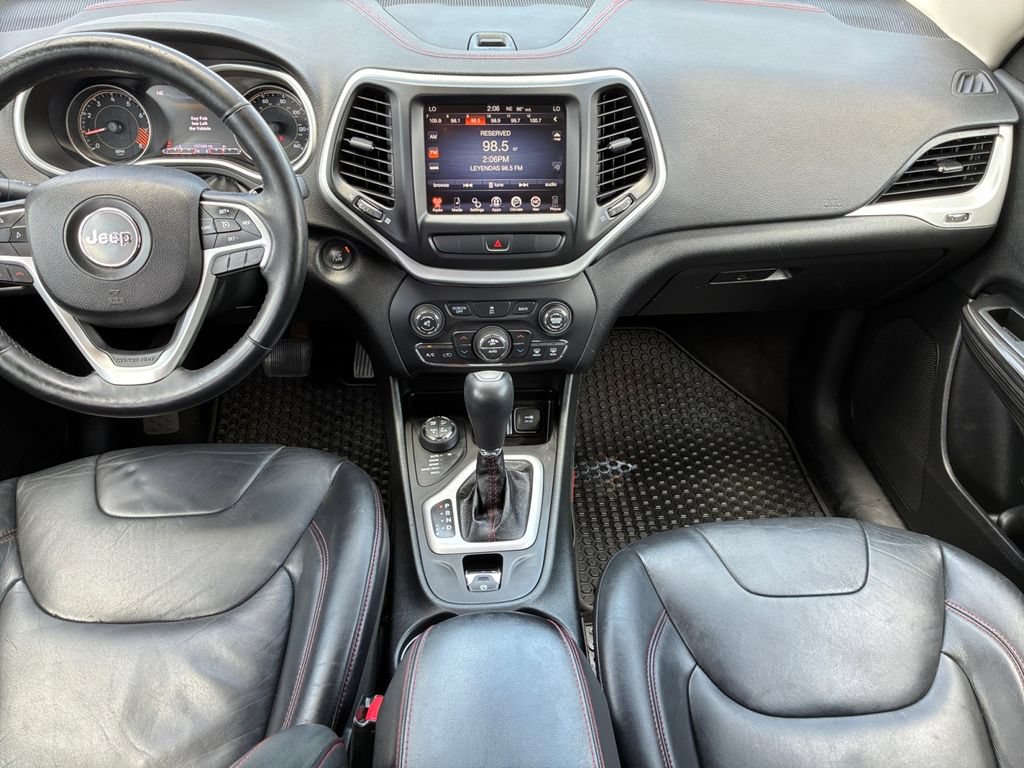 Used 2014 Jeep Cherokee Trailhawk w/ Comfort/Convenience Group AWD/4WD image 20