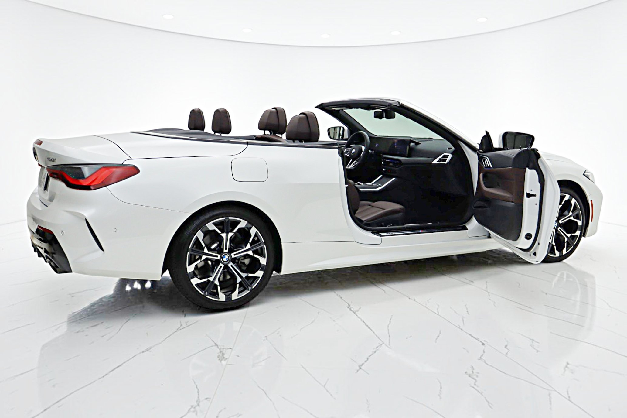 Used 2026 BMW 430i xDrive Convertible w/ M Sport Package AWD/4WD image 14
