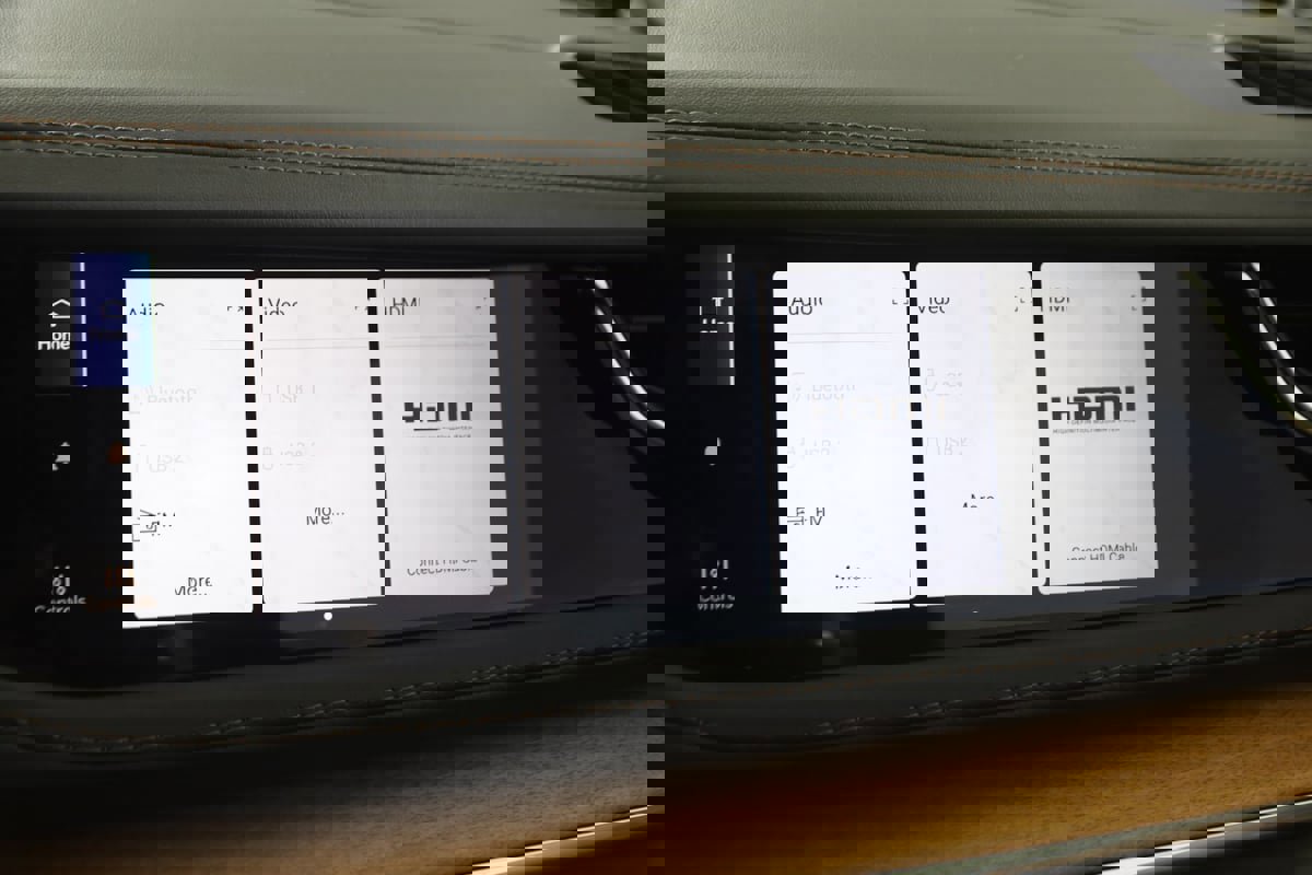 Used 2023 Jeep Grand Cherokee Summit image 43