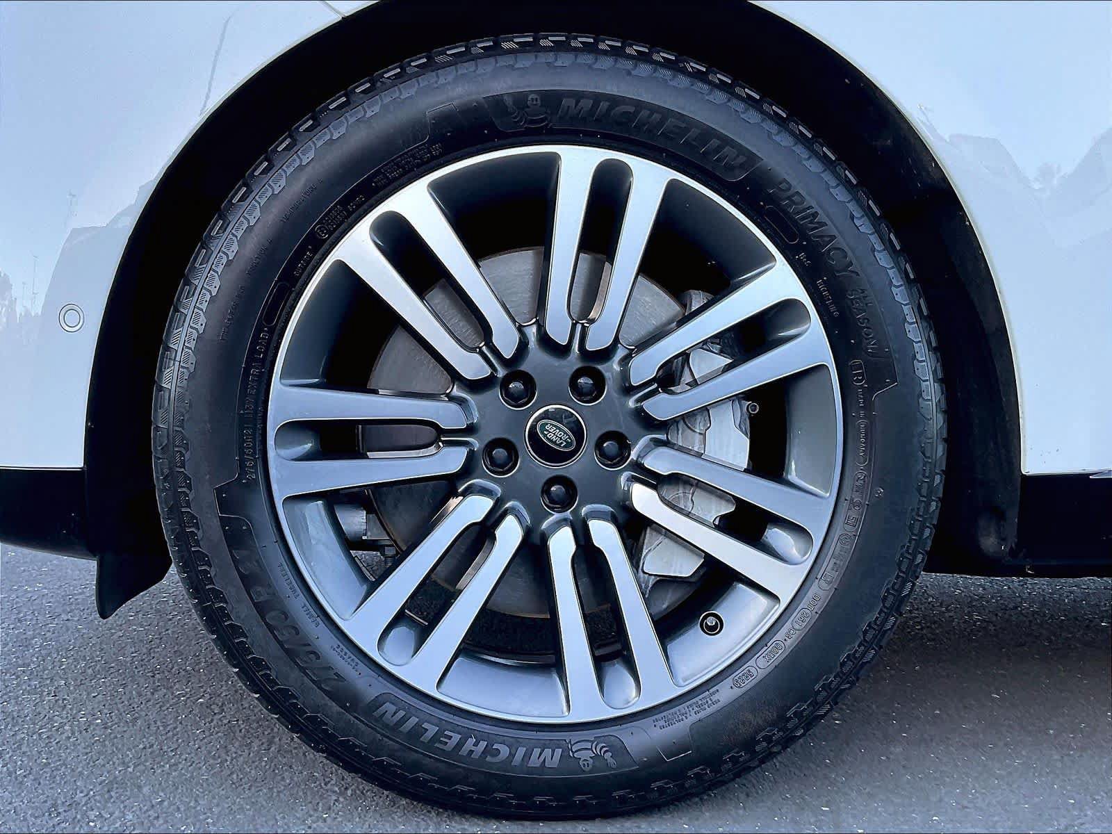 Used 2023 Land Rover Range Rover Long Wheelbase SE AWD/4WD image 12