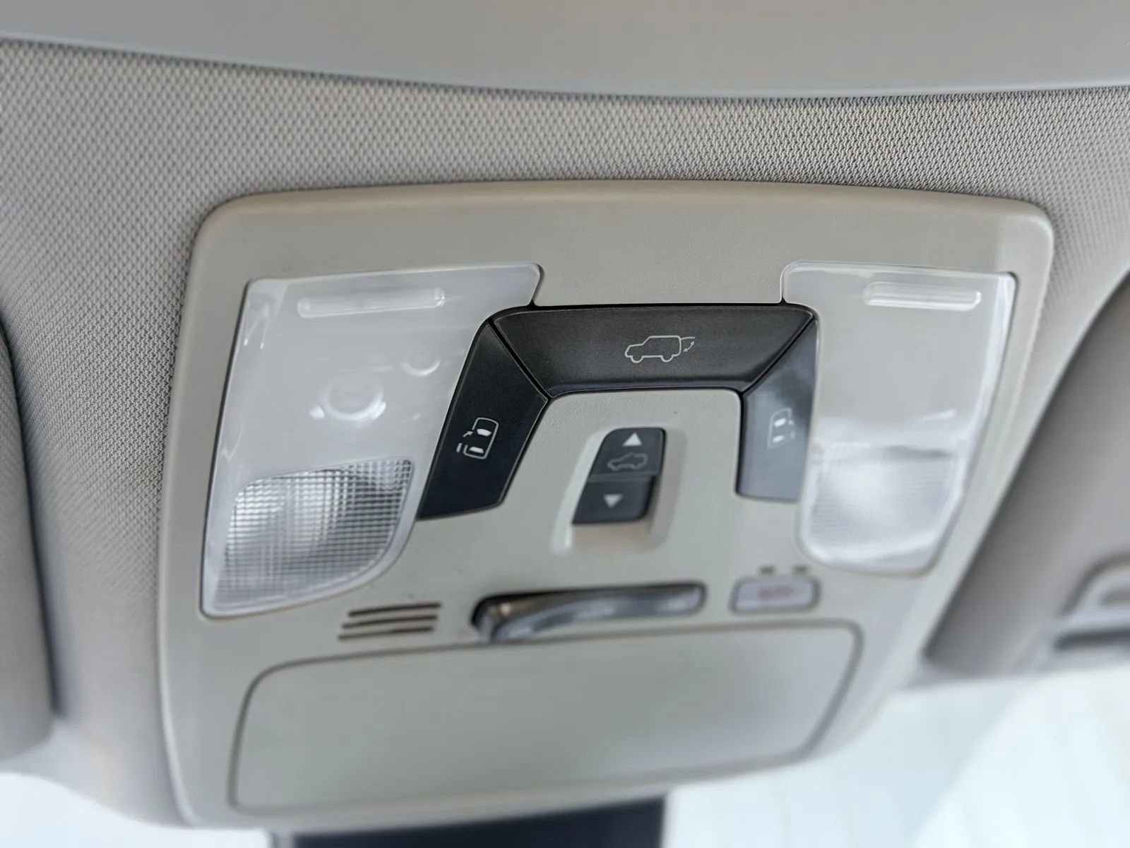 Used 2019 Toyota Sienna XLE FWD image 43
