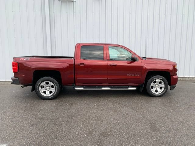 Used 2017 Chevrolet Silverado 1500 LT w/ All Star Edition AWD/4WD image 3
