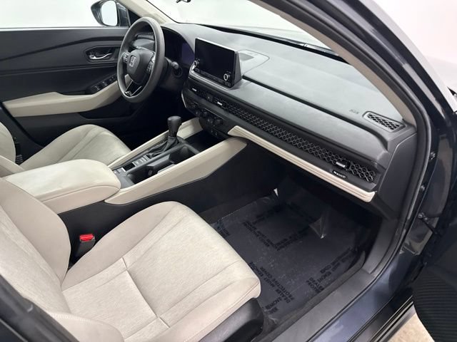 Certified 2023 Honda Accord EX image 22