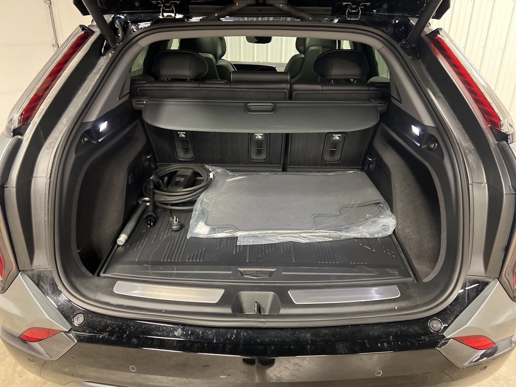 New 2026 Cadillac Optiq Sport 2 image 6