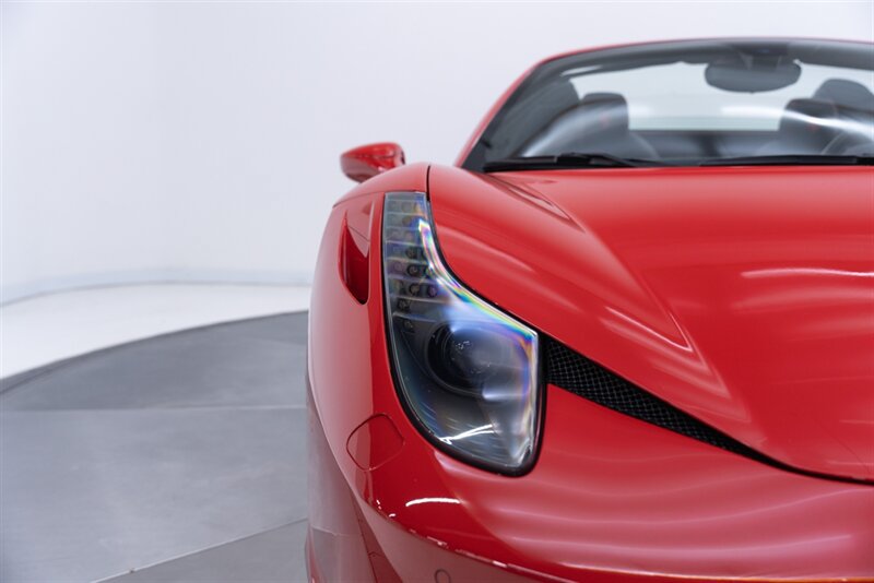 Used 2012 Ferrari 458 Spider RWD image 22