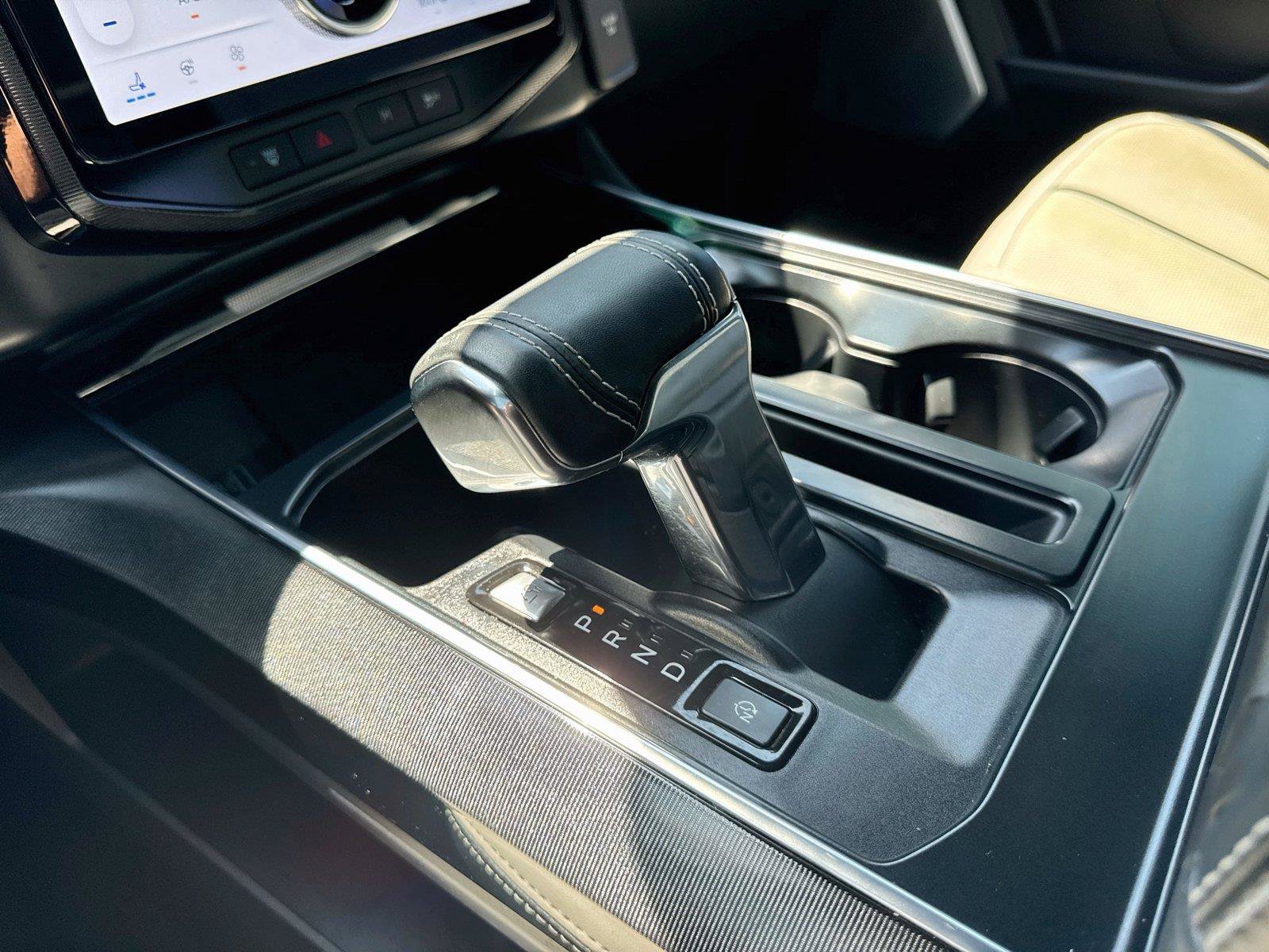 Used 2023 Ford F150 Lightning Platinum AWD/4WD image 21