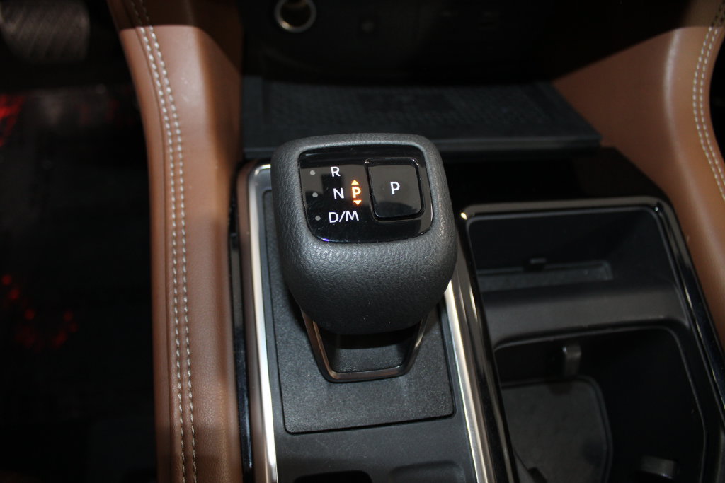 Used 2023 Nissan Pathfinder Platinum AWD/4WD image 46