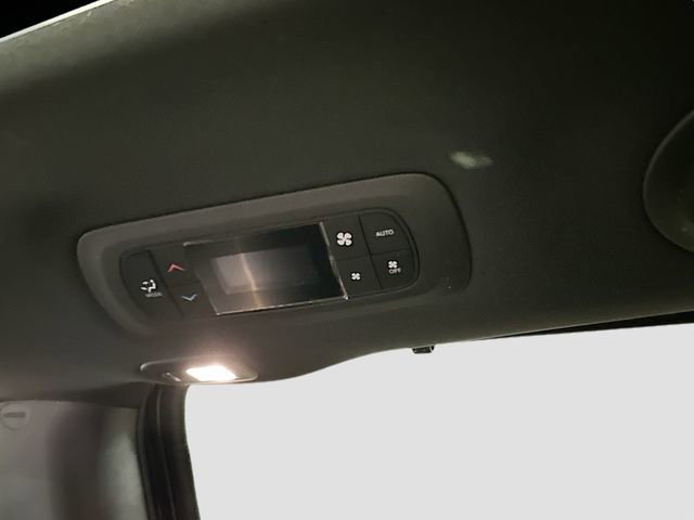 New 2026 Chrysler Pacifica Limited image 28