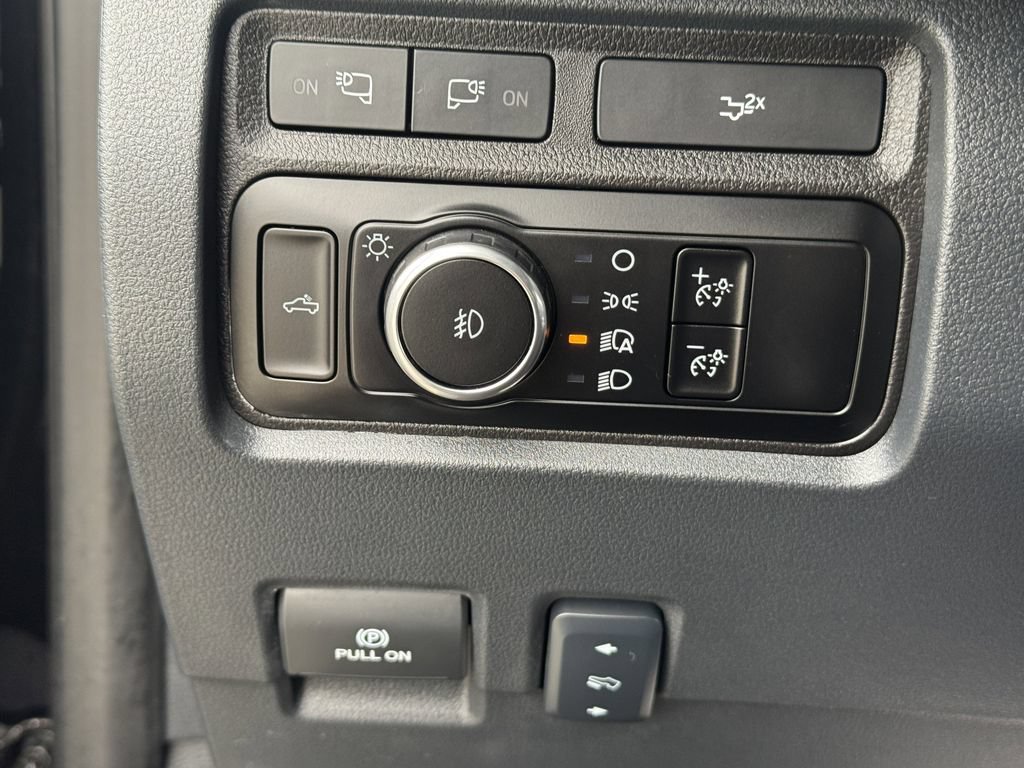 Used 2024 Ford F250 Lariat AWD/4WD image 23