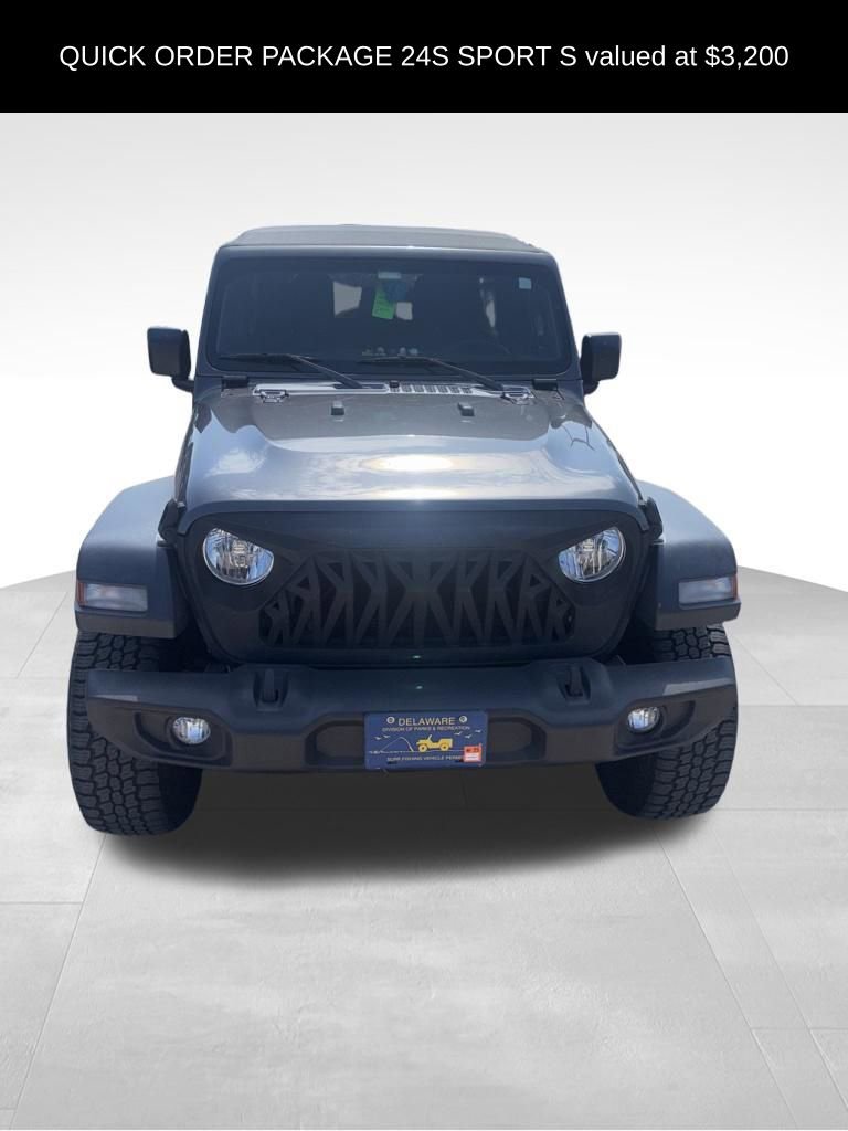 Used 2018 Jeep Wrangler Unlimited Sport S AWD/4WD image 2