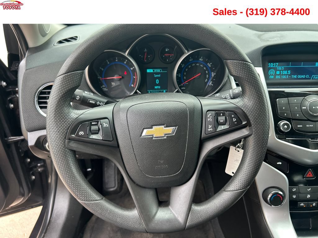Used 2016 Chevrolet Cruze LT FWD image 13